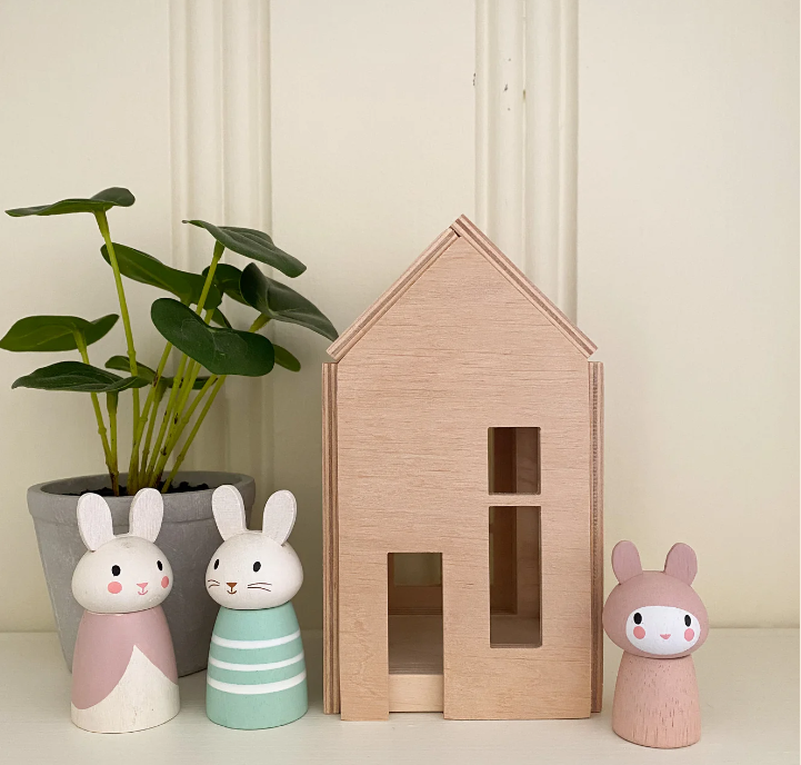 Magnetic Doll House - Small Natural